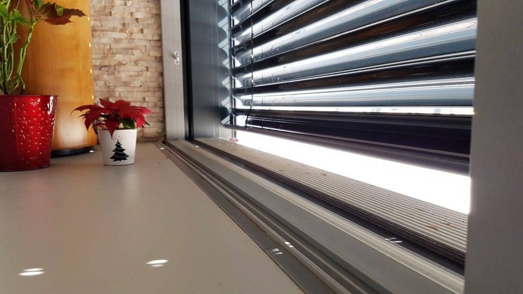 Installation de portes fenêtres coulissantes pour terrasses, balcons et jardins à Mornant et la région de Saint-Genis-Laval