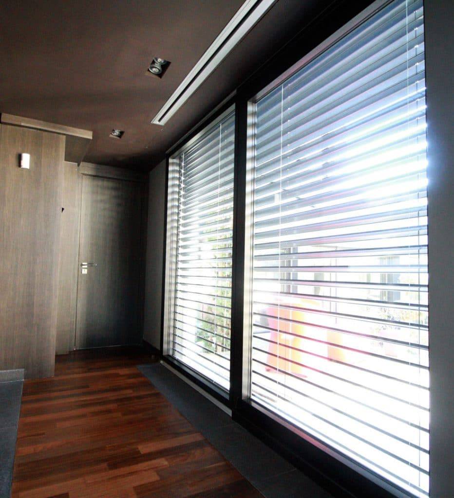 Installation de portes fenêtres coulissantes pour terrasses, balcons et jardins à Mornant et la région de Saint-Genis-Laval