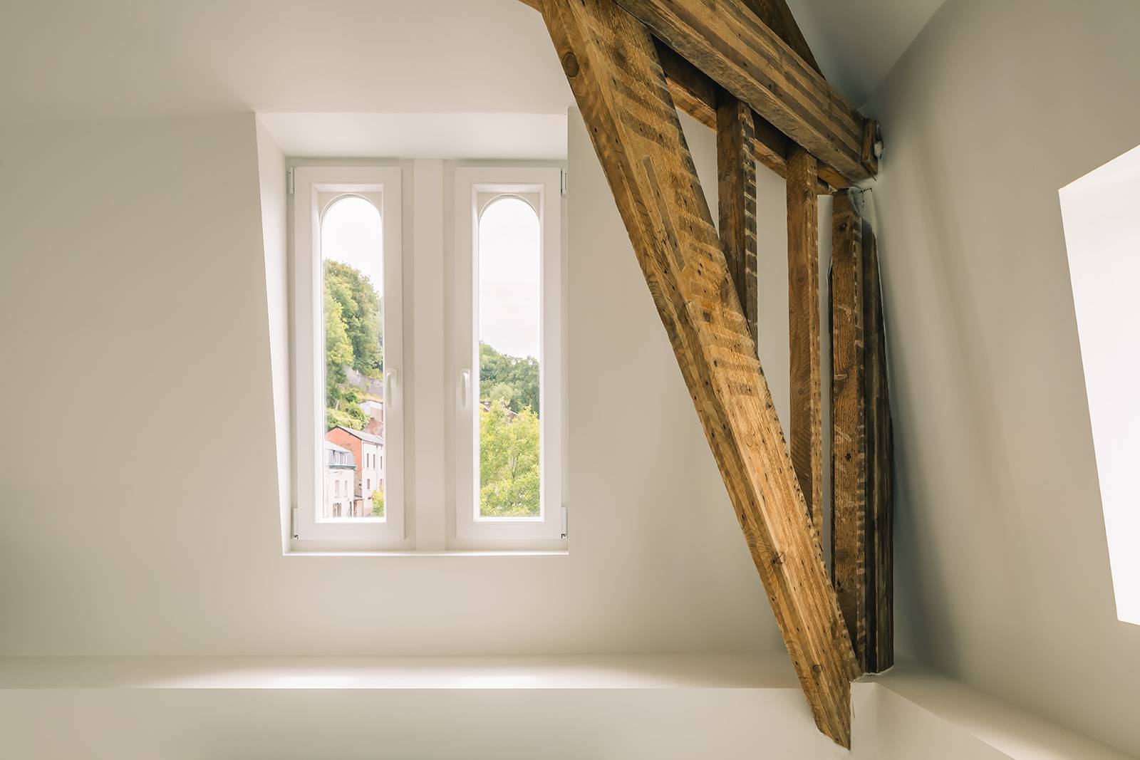 FC Fenêtres, entreprise spécialiste dans la pose de fenêtres PVC sur Oullins à côté de Lyon