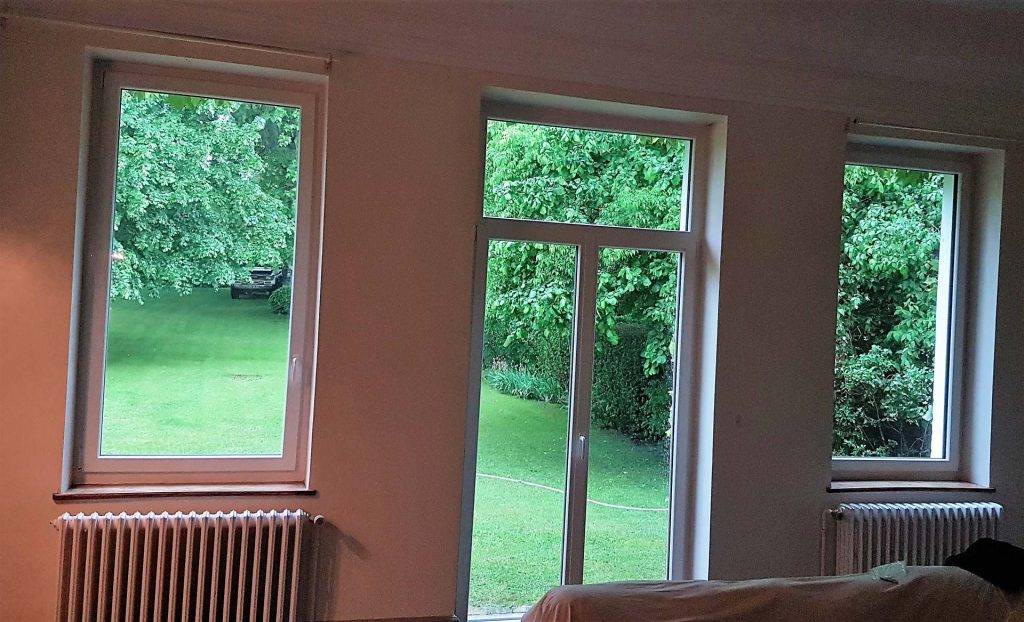 FENETRES BLANC TEXTUREE OSCILLO BATTANTE CHABANIERE 69