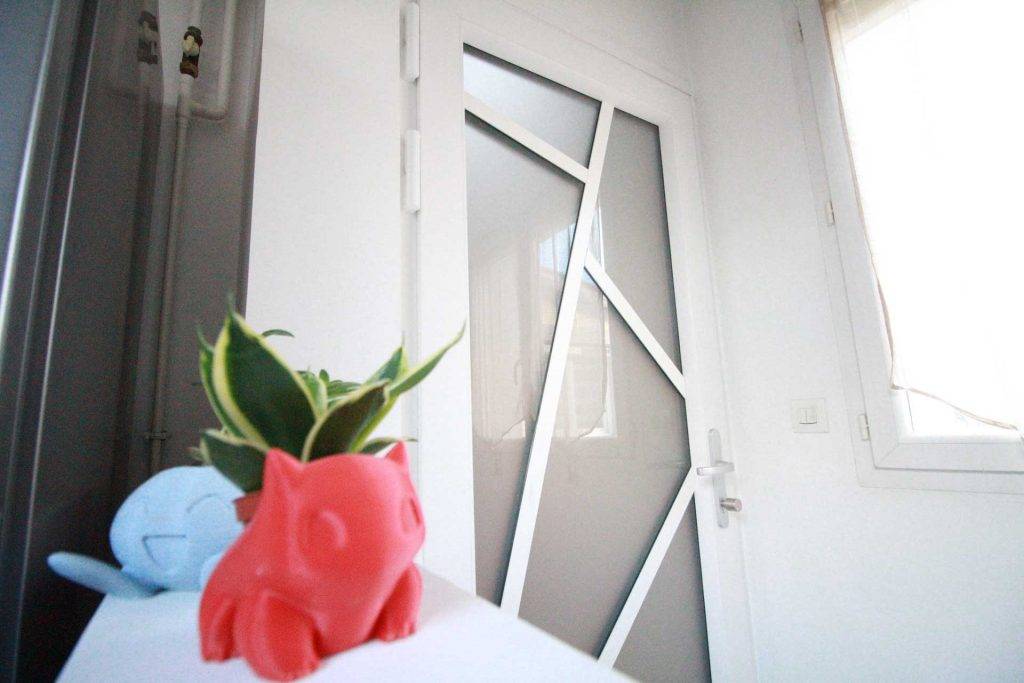 Création de porte d'entrée sur mesure : matériaux, couleur, vitrage à Saint-Genis-Laval et la région de Rive-de-Gier