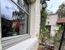 Pose de fenêtres en bois moderne à Beauvallon et le secteur de Mornant